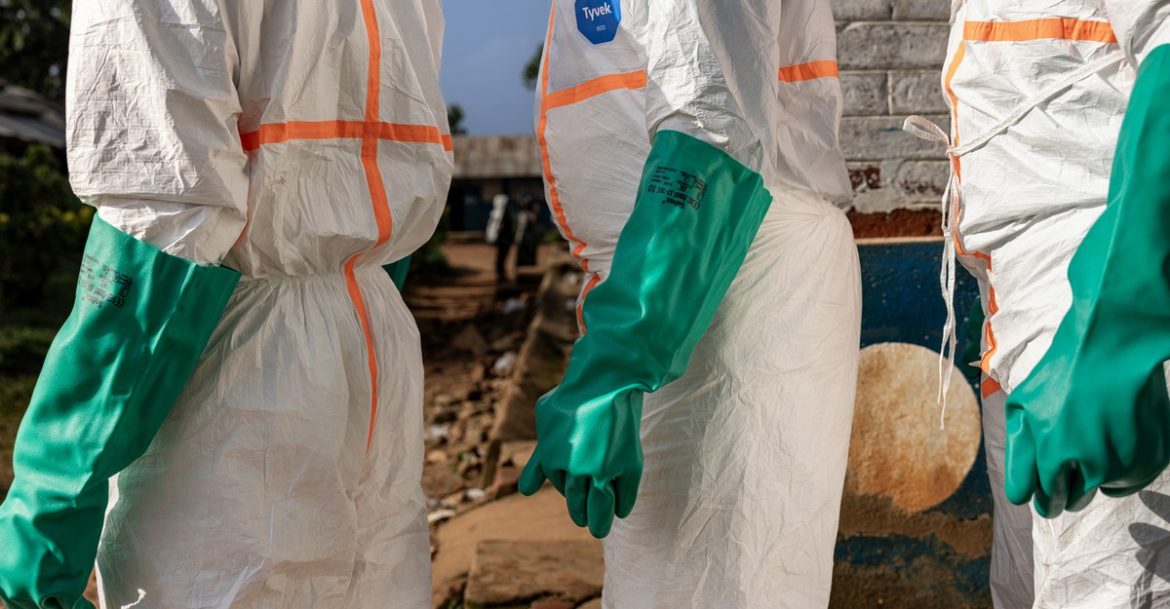 The Science of Ebola: A Virus That Evolves, a Response That Stagnates