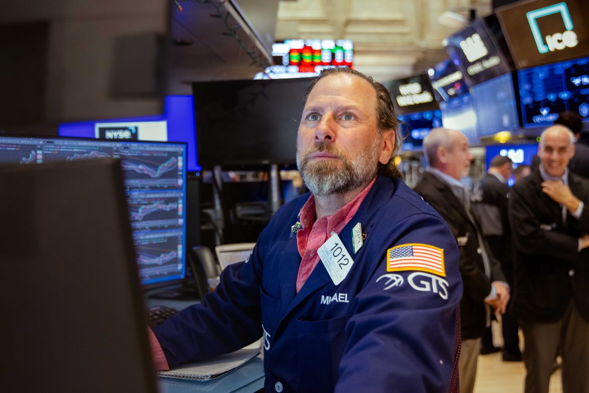 Market Rebound and the AI Valuation Narrative