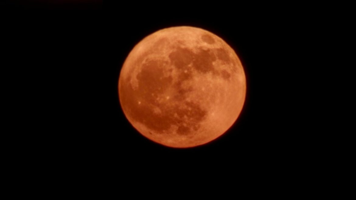 When and Where to View the Strawberry Moon