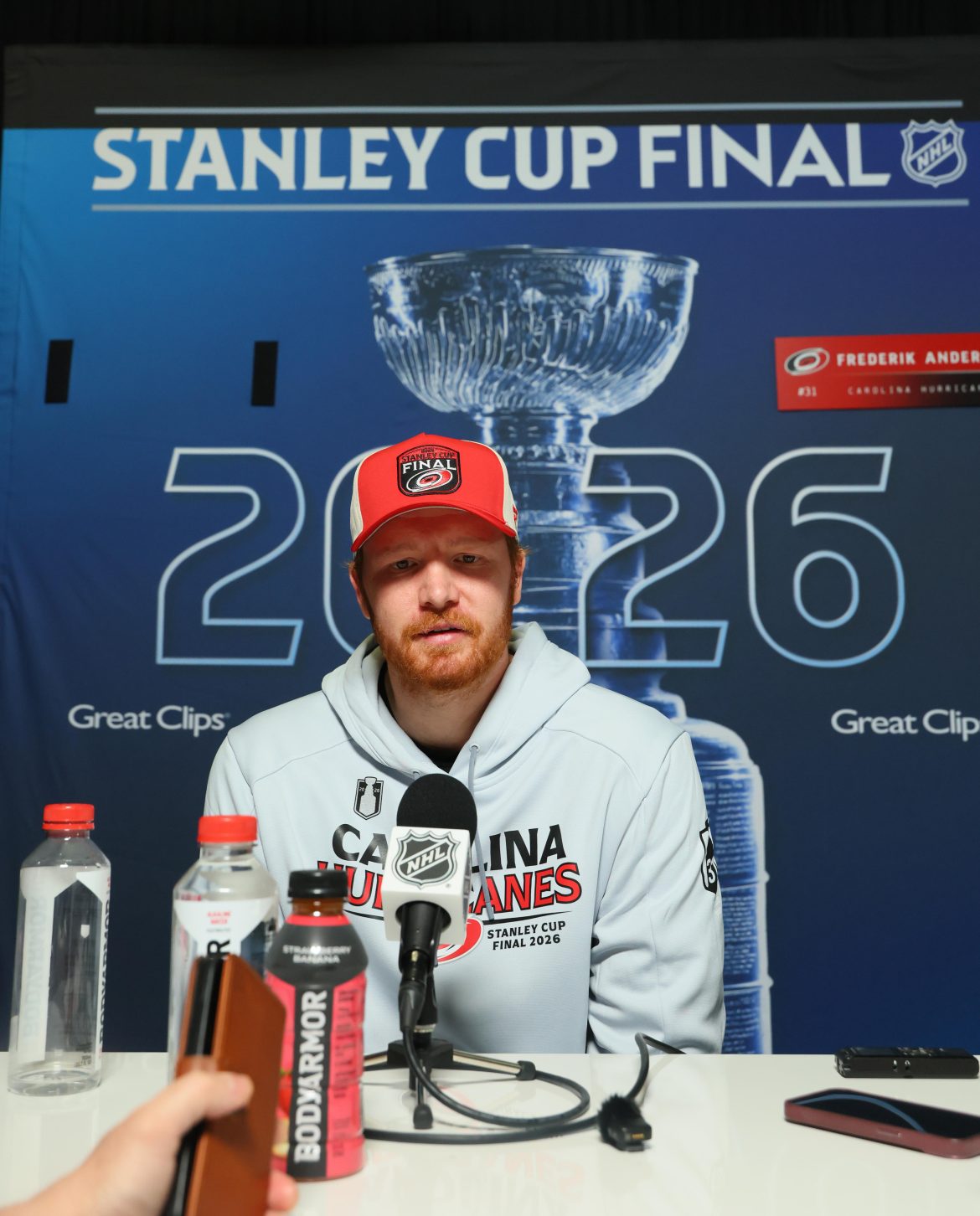 How Vegas’s Late Rally Defied the Hurricanes’ Home-Ice Edge